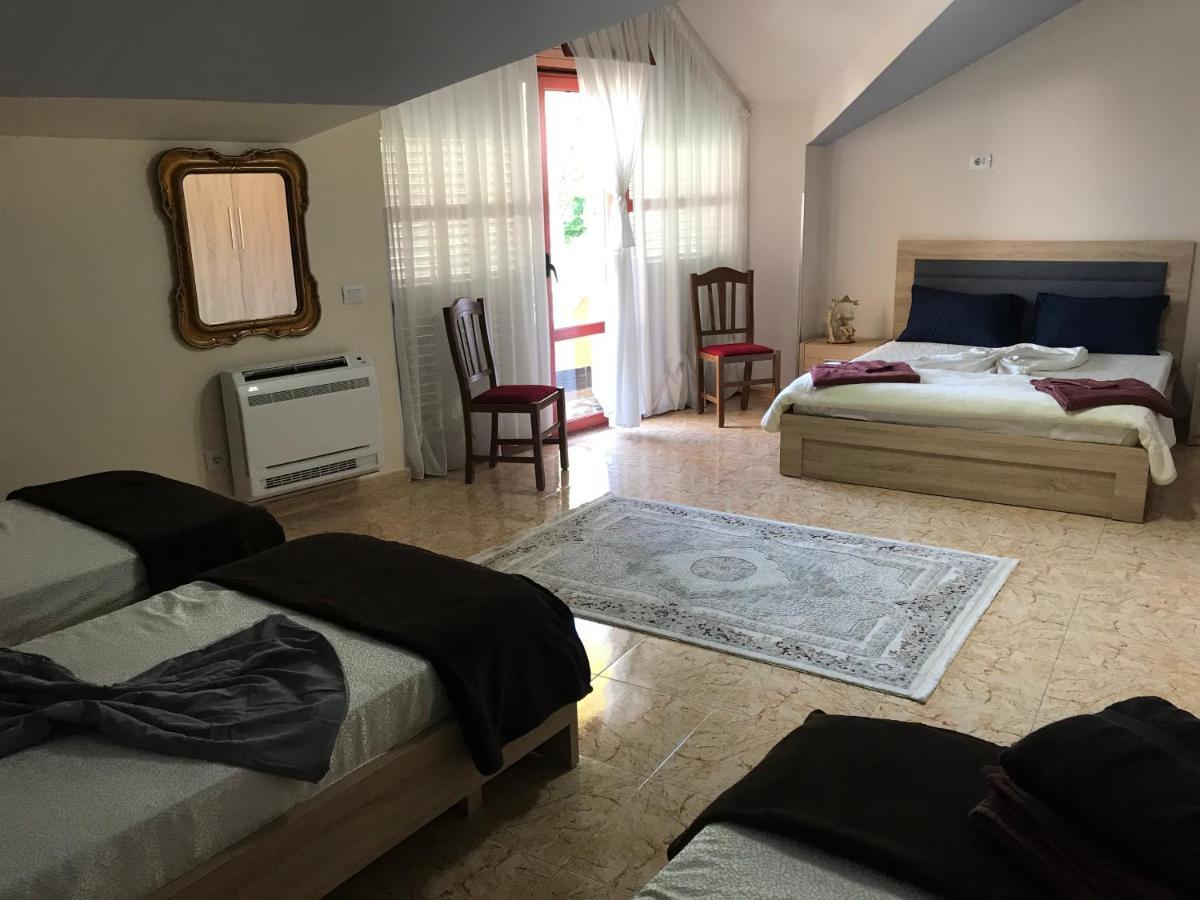 Maison Centre Szkodra Zewnętrze zdjęcie
